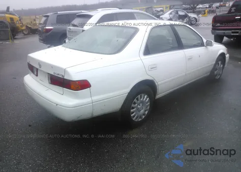 2000 Toyota Camry Le z USA, uszkodzony, nr VIN 4T1BG22K7YU982561